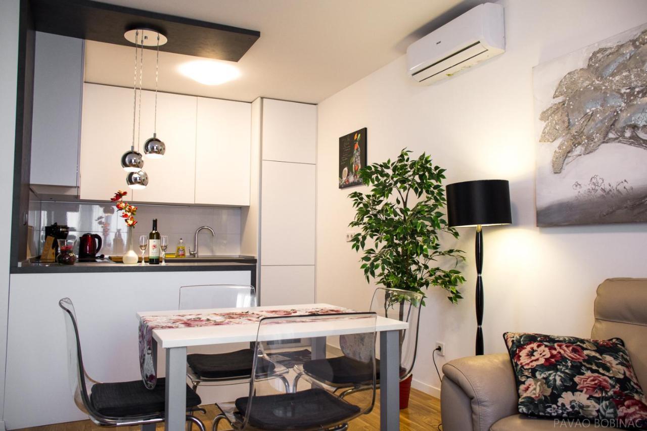 West Residence Luxury Apartment- Parking In Garage Zágráb Kültér fotó