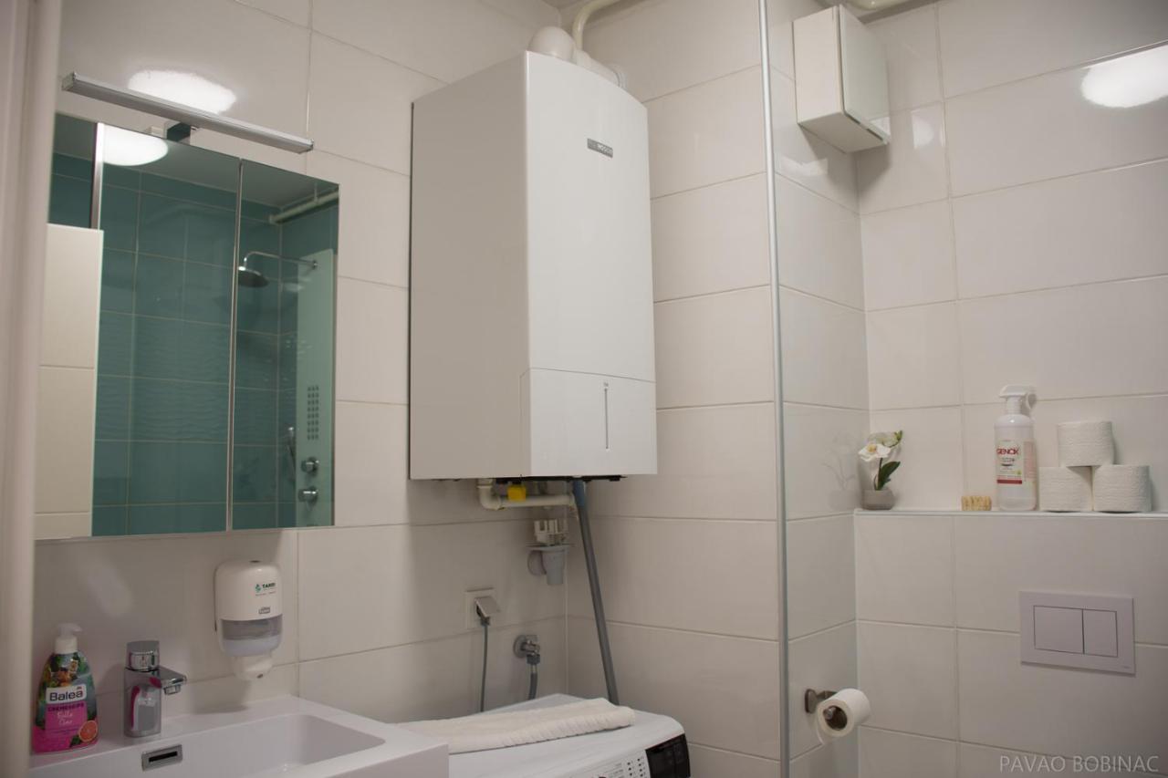 West Residence Luxury Apartment- Parking In Garage Zágráb Kültér fotó