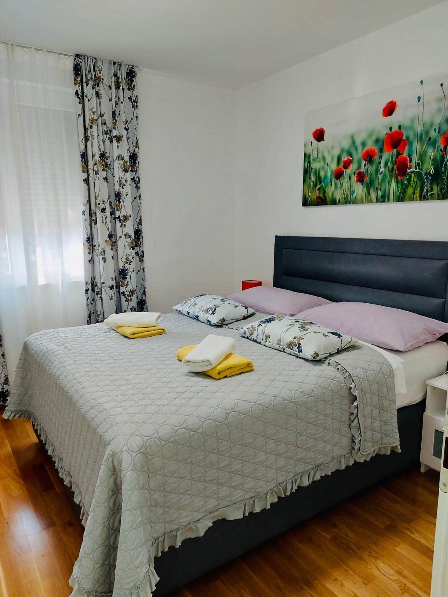 West Residence Luxury Apartment- Parking In Garage Zágráb Kültér fotó