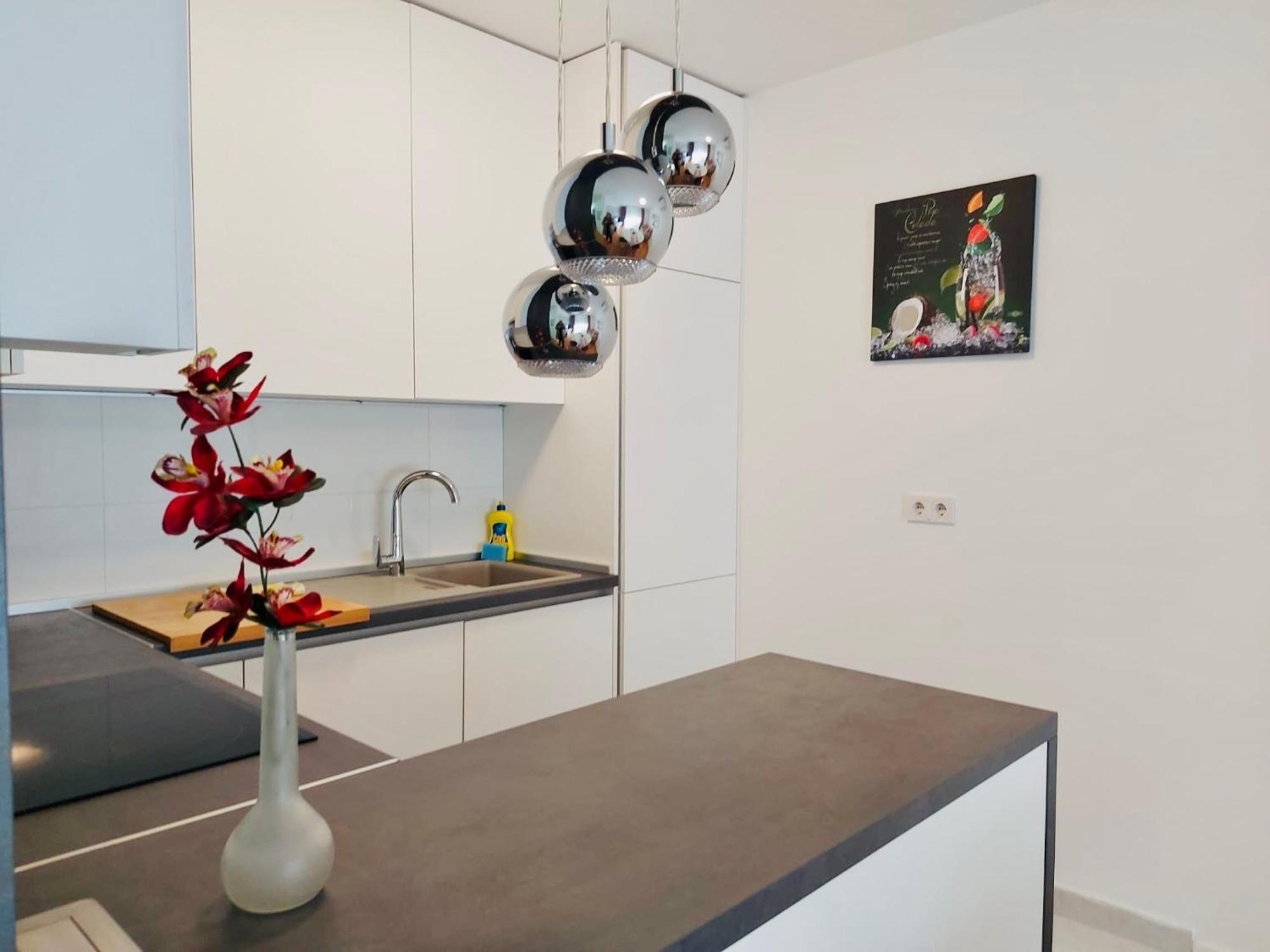 West Residence Luxury Apartment- Parking In Garage Zágráb Kültér fotó